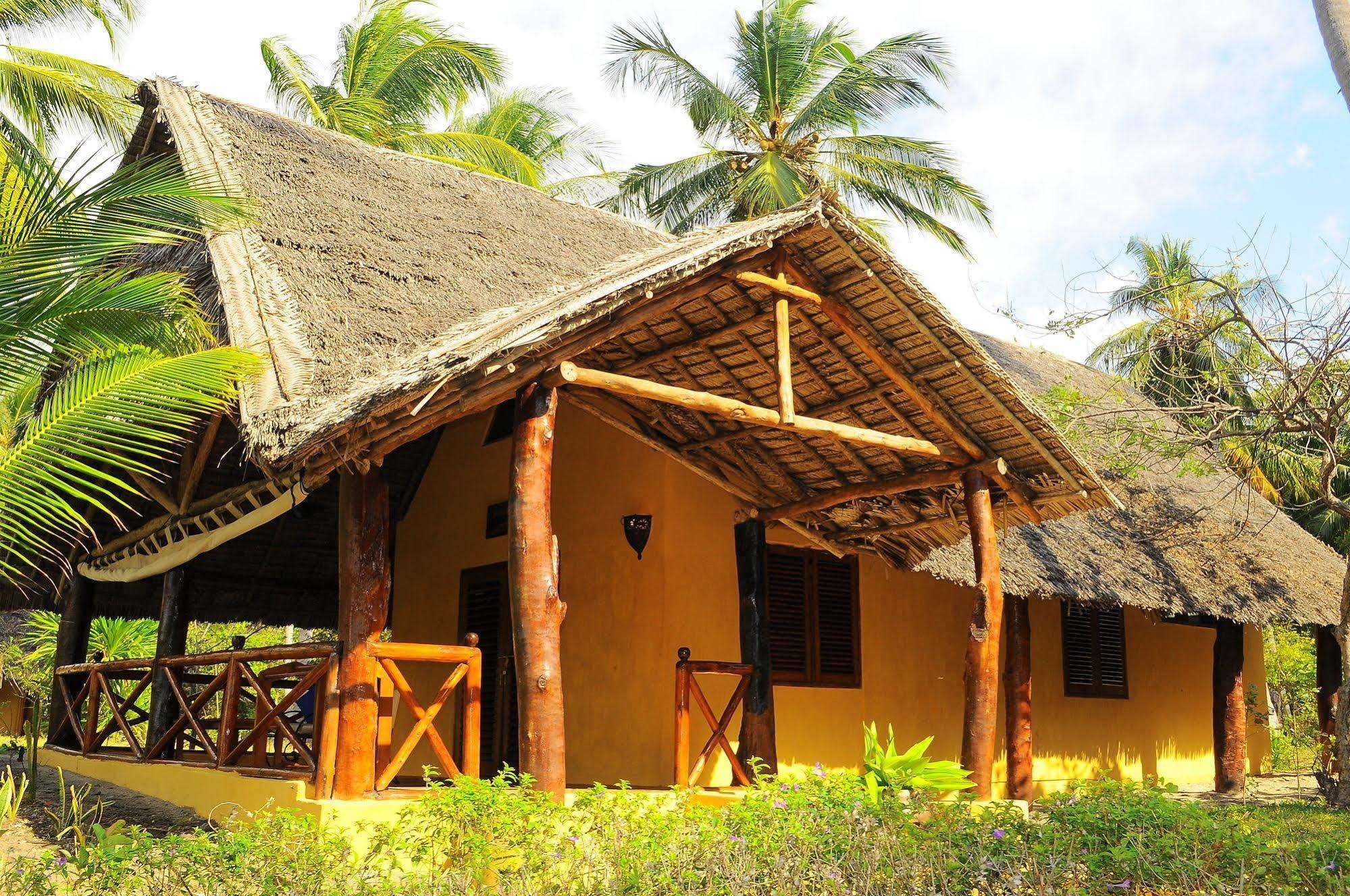 Kinasi Lodge Utende Εξωτερικό φωτογραφία